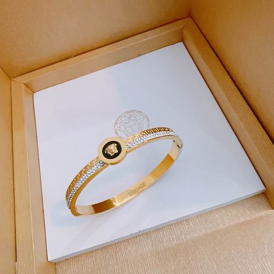 Versace bracelet 11lyh172